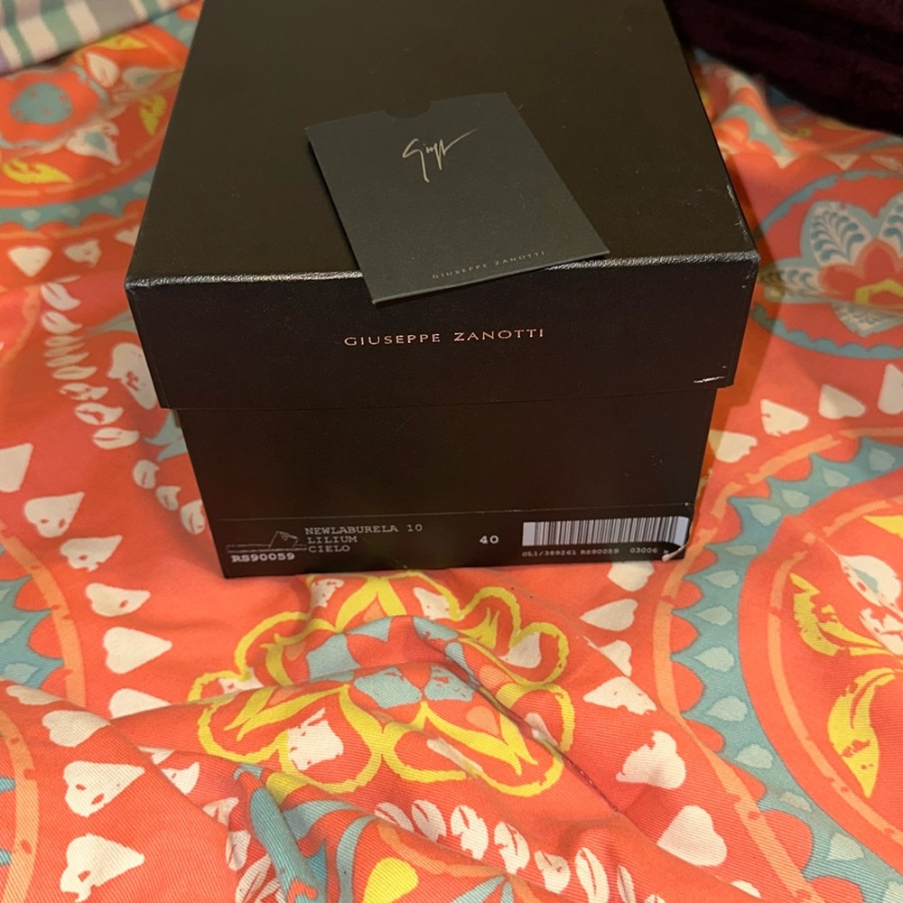 Blue crocodile Giuseppe Zanotti Slides women’s size 9.5